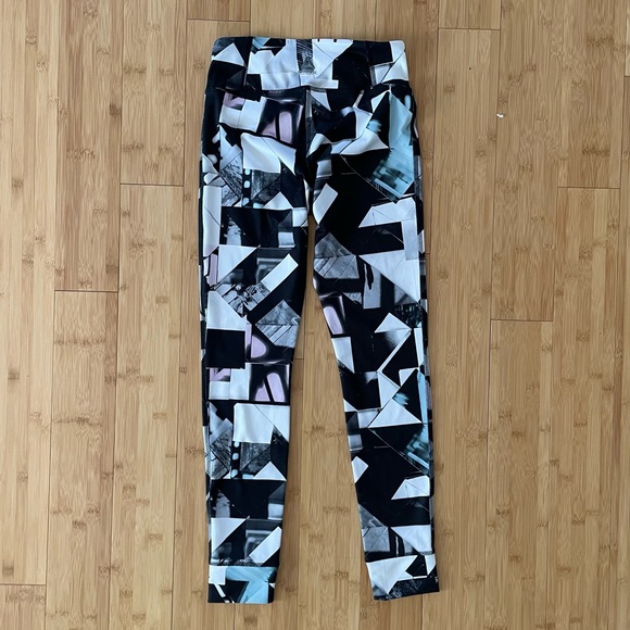 Reebok Speedwick Activewear Pants in XS - Picture 2 of 9